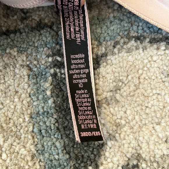 Victoria secret knockout bra - Picture 3 of 3